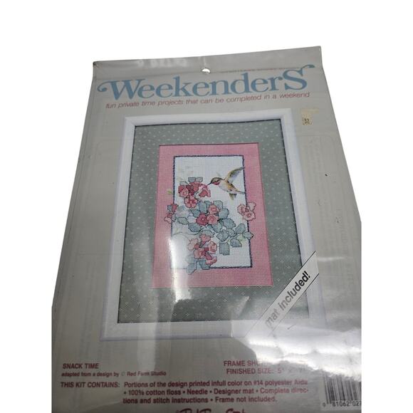 NEW Weekenders Snack Time Hummingbird Floral Cottage Cross Stitch Craft - Picture 1 of 1